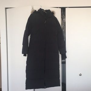 Canada Goose Mystique Parka- navy!